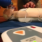 Curso de RCP y manejo del desfibrilador. (DESA). Certificado por ERC. Ed Coruña y Vigo