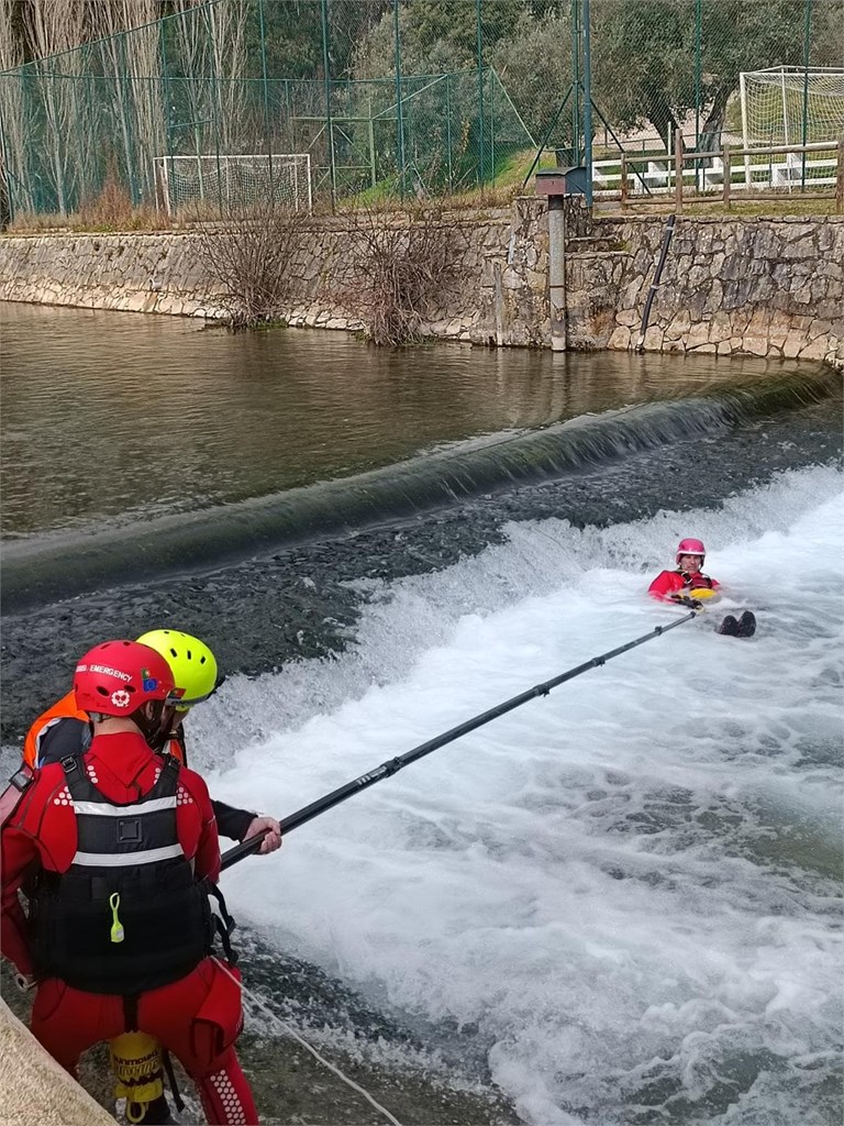  Material de rescate y apoyo en inundaciones. 